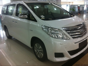 2015款埃尔法空前降价 现车吹响优惠集结号