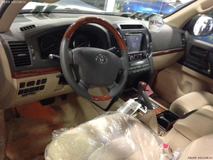 丰田酷路泽4600中东版现车 底价优惠火爆抢购