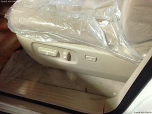 丰田酷路泽4600中东版现车 底价优惠火爆抢购