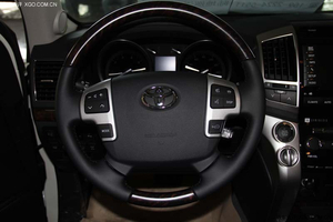 丰田兰德酷路泽5700商家热卖 年底优惠不断