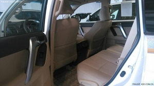 2014款丰田普拉多2700VX中东版 彩色仪表盘