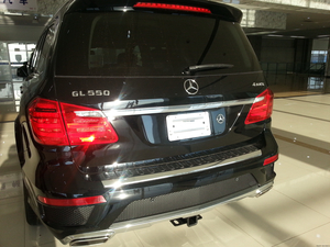 奔驰GL550现车到店 天津现车充足超多优惠