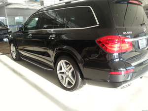 奔驰GL550现车到店 天津现车充足超多优惠