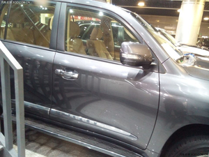 丰田兰德酷路泽4600中东版现车到店 越野利器