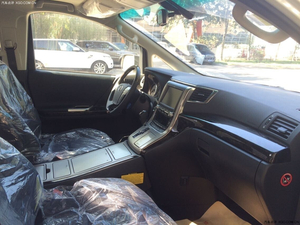 2015款丰田埃尔法中东版 港口现车巅峰促销