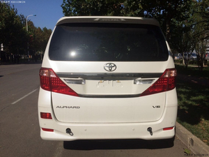 2015款丰田埃尔法中东版 港口现车巅峰促销