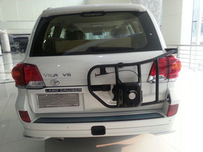 丰田兰德酷路泽4000中东版现车 港口惊爆走量价