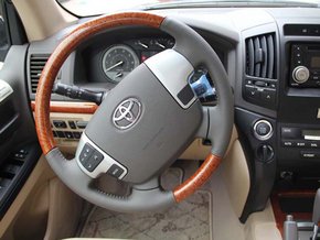 丰田兰德酷路泽4000中东版现车 港口惊爆走量价