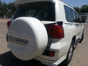 丰田酷路泽4000中东版 商家现车充足超多优惠