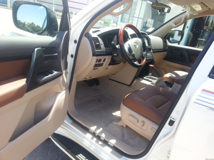 丰田酷路泽4000中东版 商家现车充足超多优惠