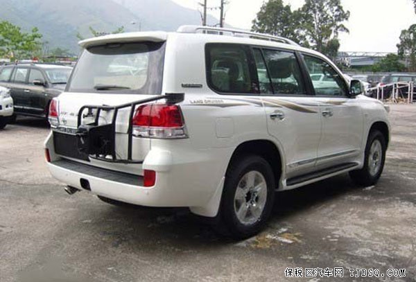 丰田酷路泽4600中东版 双油双备/天窗/导航现车97万