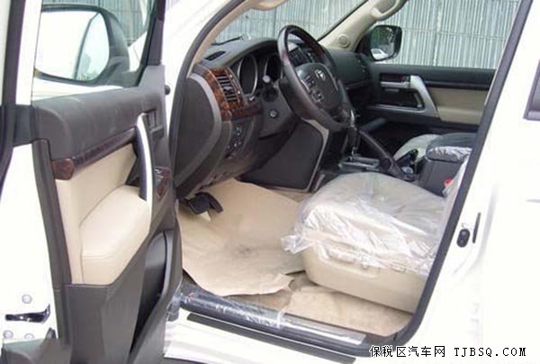 丰田酷路泽4600中东版 双油双备/天窗/导航现车97万