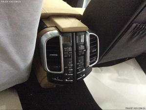 保时捷卡宴铂金版 天津港口再掀降价新狂潮