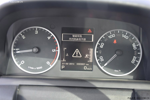 新款路虎发现4现车到港 折扣不断给力降价中