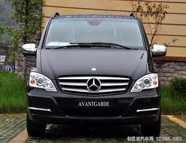 奔驰唯雅诺现车抵港 现车商家特惠低折回馈