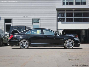 奔驰S65展厅现车 商家优惠报价299.8万