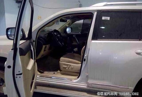 丰田霸道4000中东版现车已到店 畅游天地间