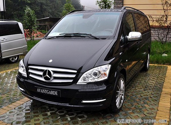 奔驰唯雅诺现车抵港 现车惊喜促销引爆天津