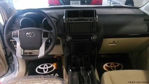 霸道2700中东版现车 港口火爆销售价格优厚