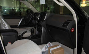 2014款丰田普拉多2700中东版 9气囊白米现车37万起