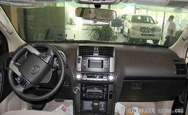 2014款丰田普拉多2700中东版 9气囊白米现车37万起