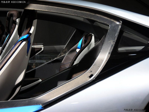 宝马i8顶级超跑 奢华巨献现车狂飙底价