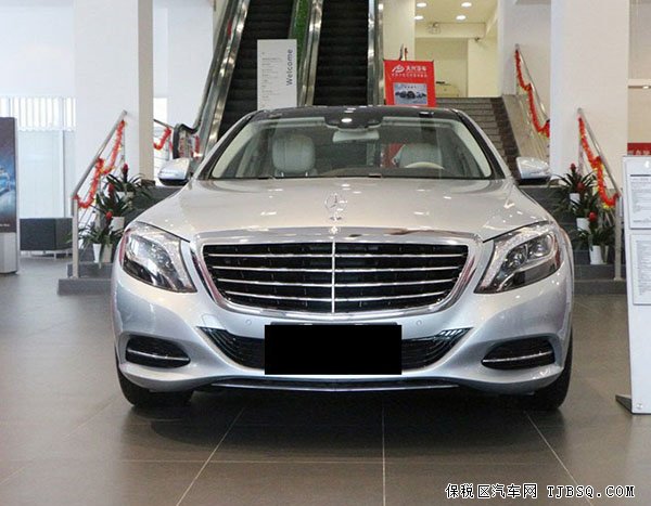 奔驰S级全系现车 天津港疯狂打折大酬宾