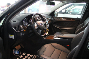 奔驰GL全系到店 现车低价热卖商家优惠促销