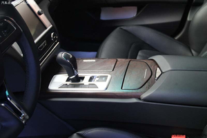 14款玛莎拉蒂总裁 港口现车疯狂打折大酬宾中