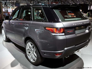 路虎揽胜运动版现车到港 港口惊喜促销引爆