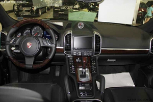 2014款保时捷卡宴超低价格 低折热销放心选购