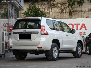 14款丰田霸道2700现车充足 升级冲量超低价