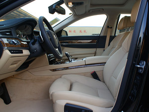 宝马7系商家让利 天津港口现车充足超多优惠