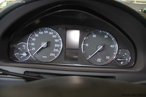 奔驰G350现车让利 港口商家初冬惊喜特惠价