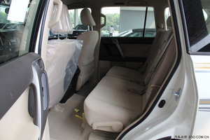 2014款丰田霸道2700 中东版报价优惠促销