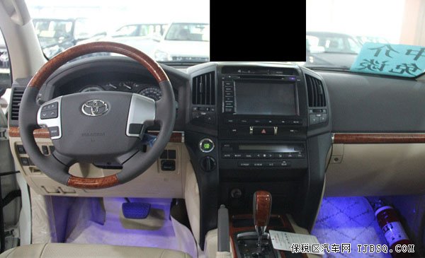 2014款丰田陆地巡洋舰4000 中东版现车优惠促销