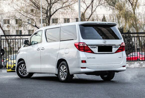 2015款丰田埃尔法到店 中东版现车低价再赠礼