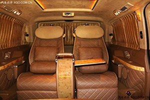 奔驰唯雅诺最低价 天津港现车巨幅优惠畅销中