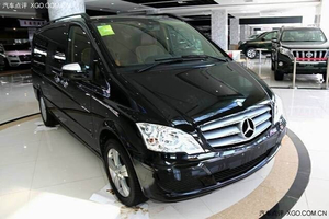 奔驰唯雅诺最低价 天津港现车巨幅优惠畅销中