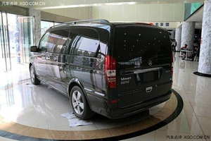 奔驰唯雅诺最低价 天津港现车巨幅优惠畅销中