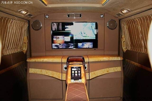 奔驰唯雅诺最低价 天津港现车巨幅优惠畅销中