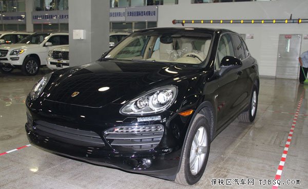 2014款美规保时捷卡宴汽油版 配BOSE音响/倒影