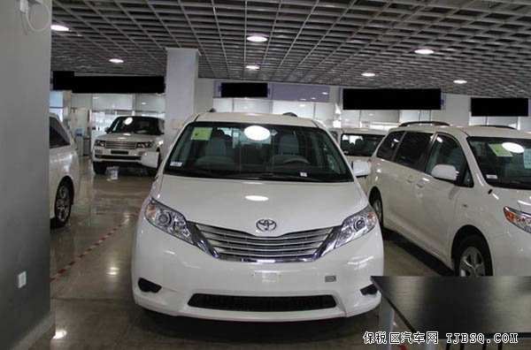 14款丰田塞纳3.5现车让利 商务七座豪华享受