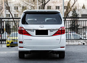 丰田埃尔法中东版商家让利 天津港零利润酬宾