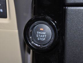 2014款丰田霸道2700VX/4000 惠满寒冬惊喜加倍