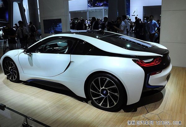 宝马I8现车到店特价酬宾 新款巅峰让利优惠