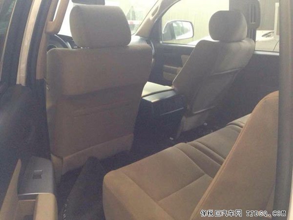 2014款丰田红杉SR5版 天窗/雷达/19轮天津现车80万起