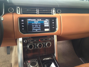 2014款路虎揽胜行政3.0现车 极致优惠引购车潮