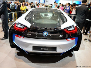 宝马I8现车到店特价酬宾 新款巅峰让利优惠