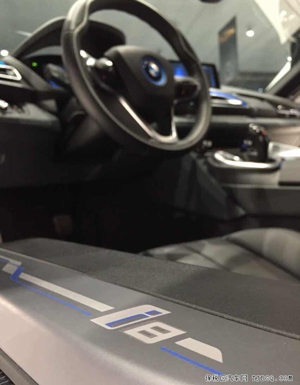 宝马I8现车到店实拍 现车促销加剧惊艳双眸